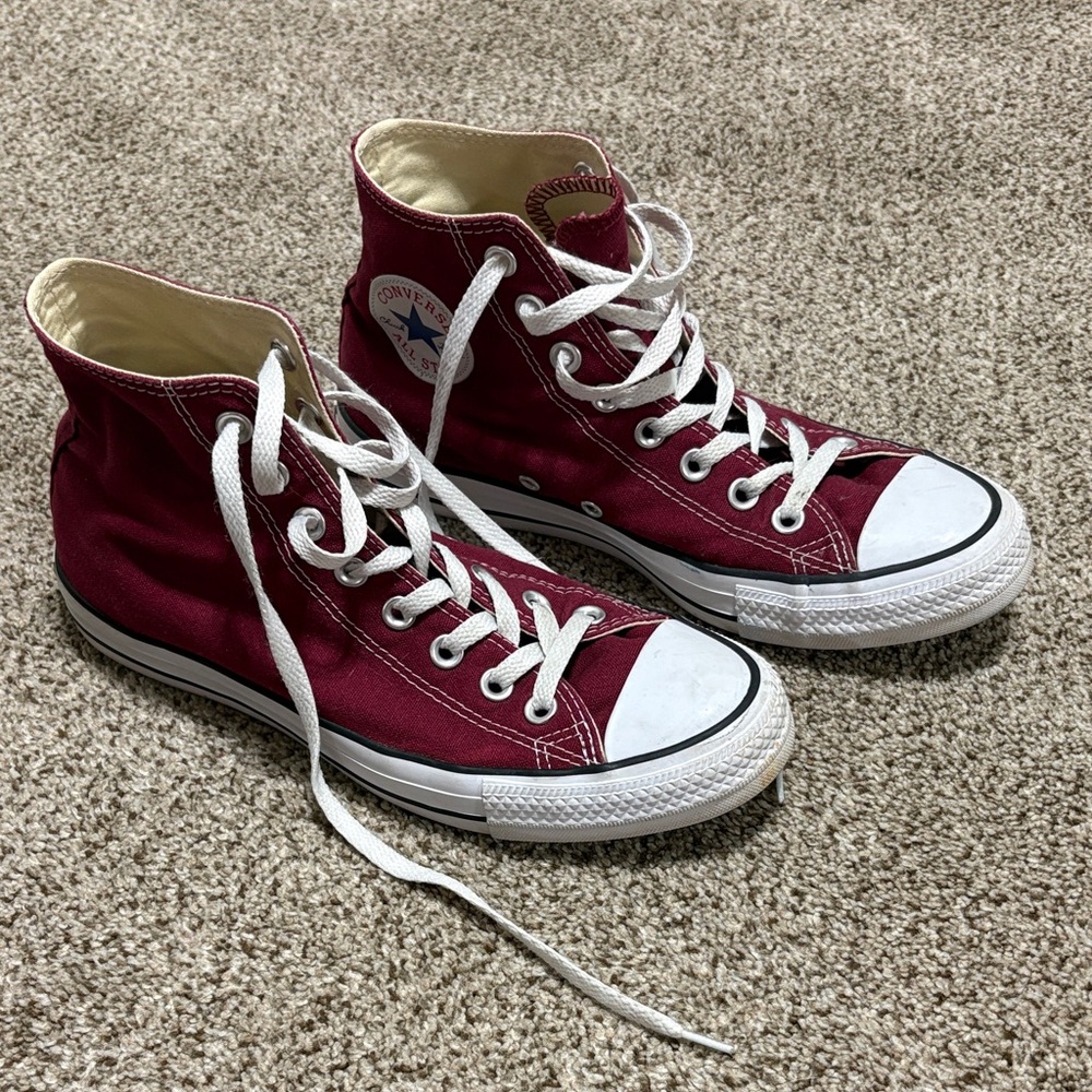 Dark red/maroon high top converse